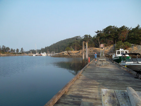 >Fossil Bay to West Beach and Return